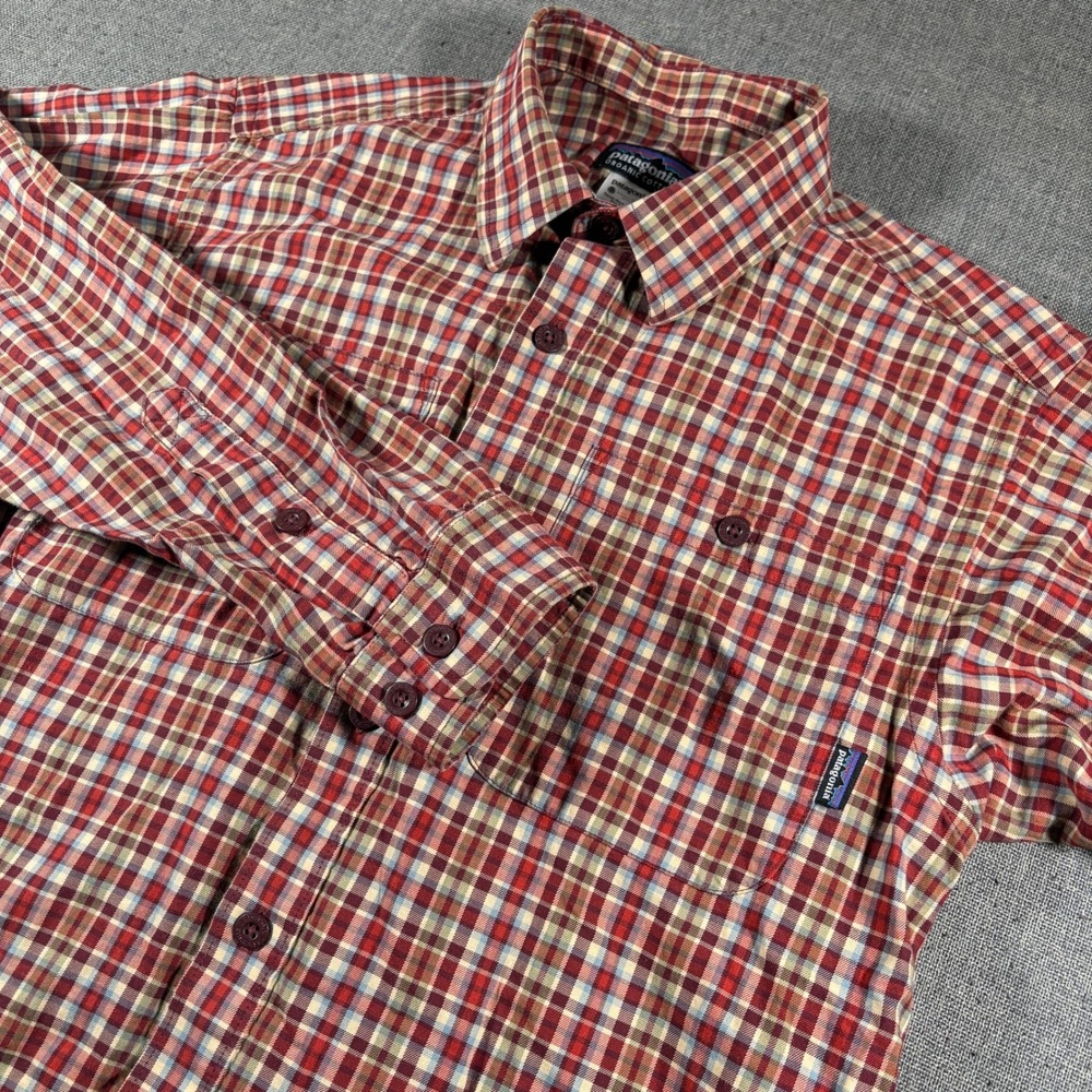 Patagonia Button Down Shirt Mens XS Red Plaid Organic Cotton Long Sleeve 53837